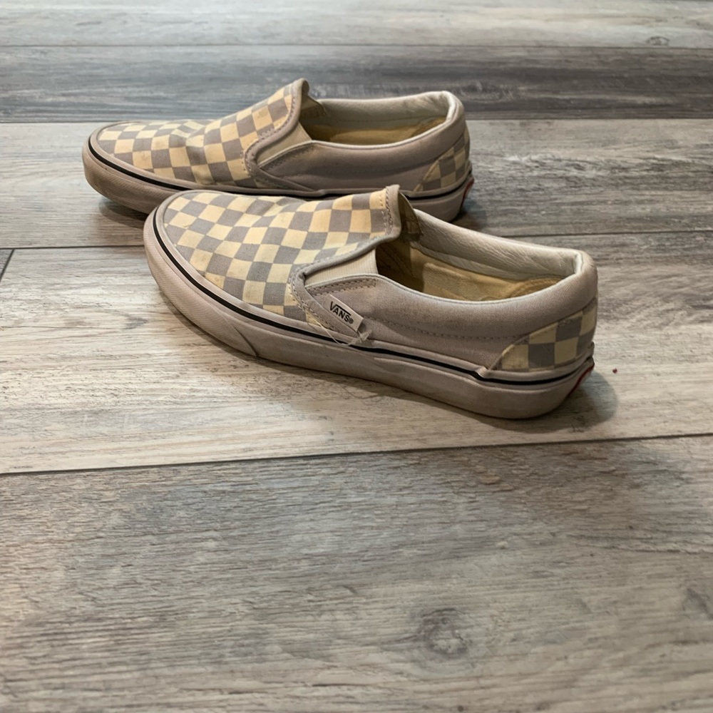 W7.5 Grey Checkered Vans - Picture 2 of 4